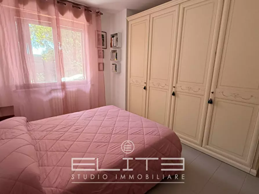 Immagine 9 di Appartamento in vendita  in VIA MIGLIOLI a Ancona