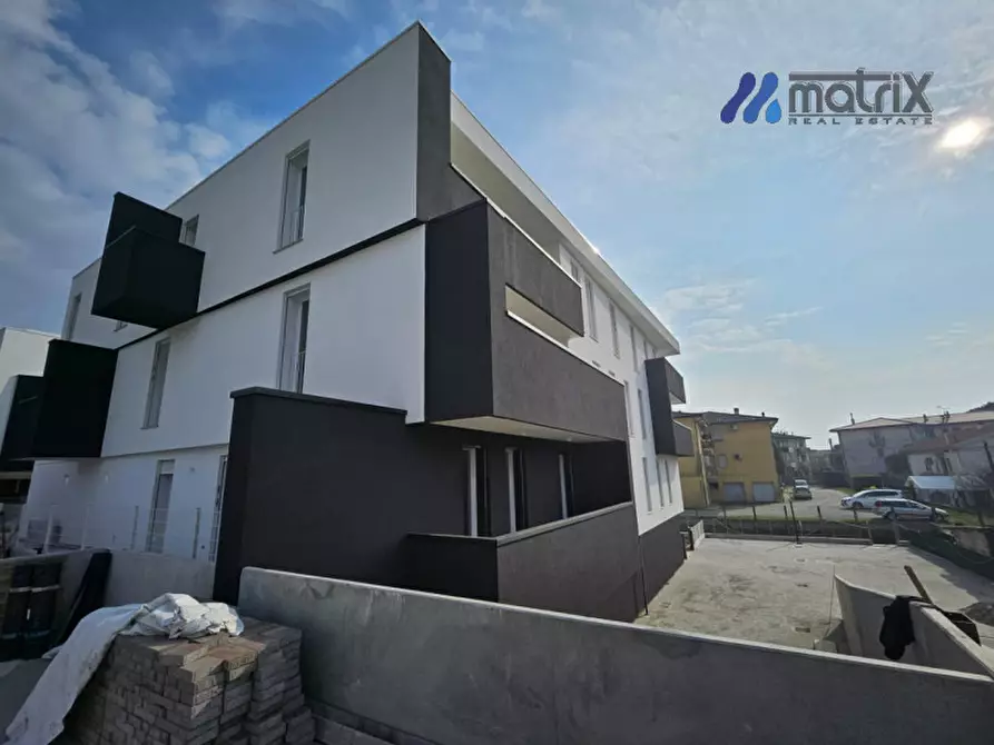 Immagine 15 di Appartamento in vendita  in Via Argine Sinistro 25 a Dolo