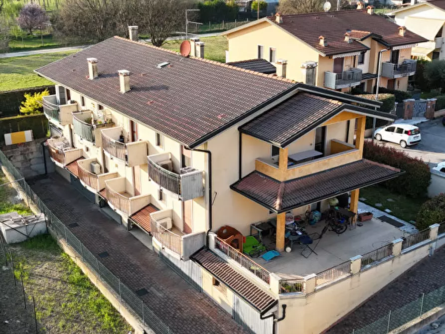 Immagine 1 di Appartamento in vendita  in Via Carristi d'Italia a Vigasio