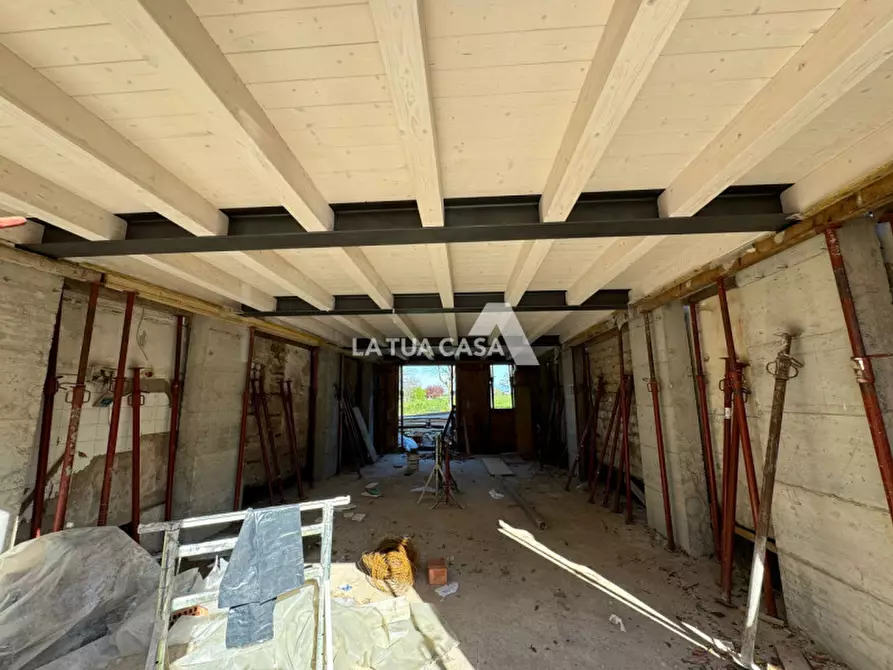 Immagine 1 di Appartamento in vendita  a Villafranca Di Verona