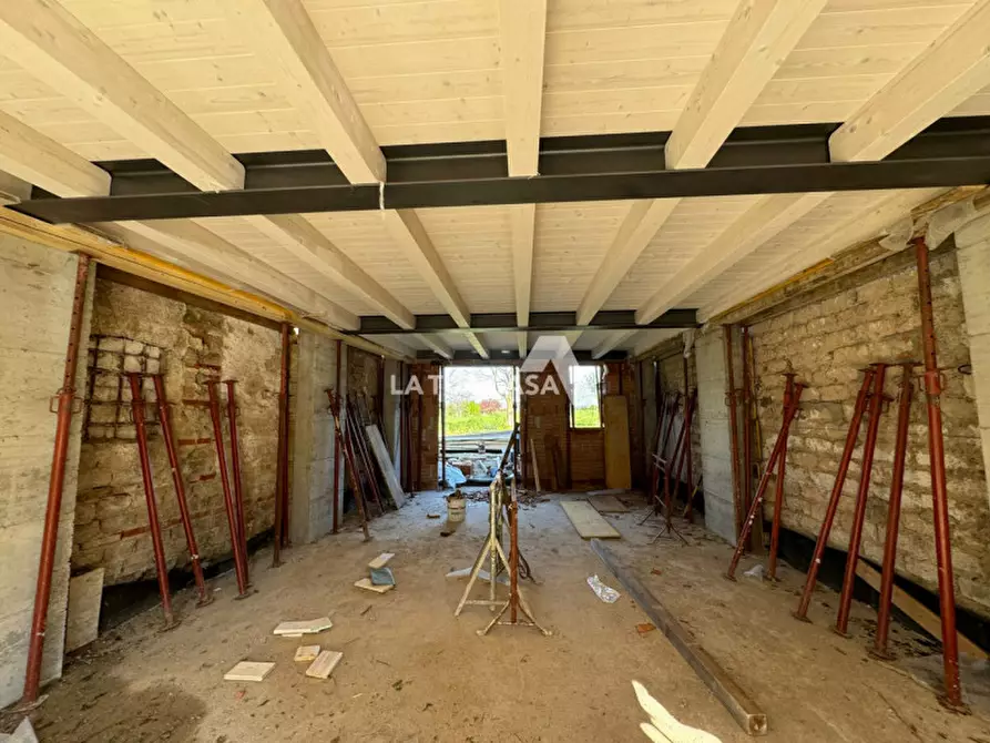 Immagine 2 di Appartamento in vendita  a Villafranca Di Verona