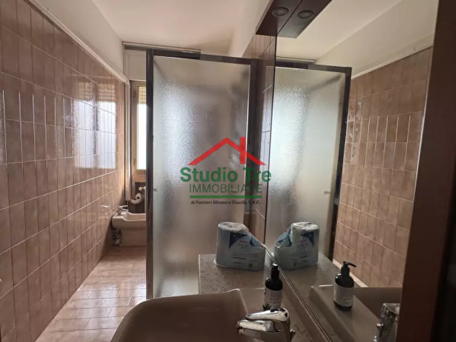 Immagine 13 di Appartamento in vendita  in Corso del Popolo 231 a Venezia