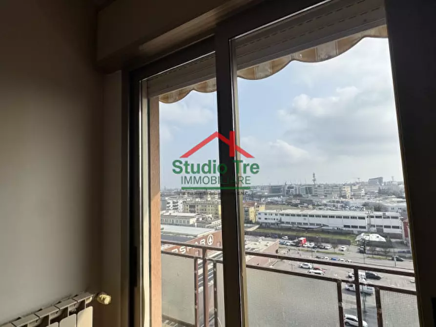 Immagine 28 di Appartamento in vendita  in Corso del Popolo 231 a Venezia