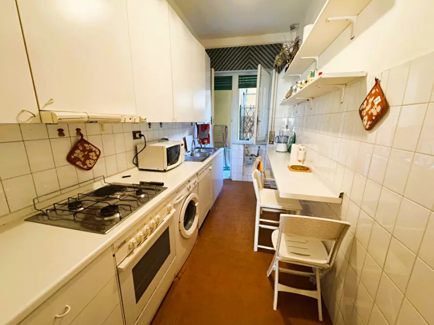 Immagine 12 di Appartamento in vendita  in Via Frugone a Santa Margherita Ligure