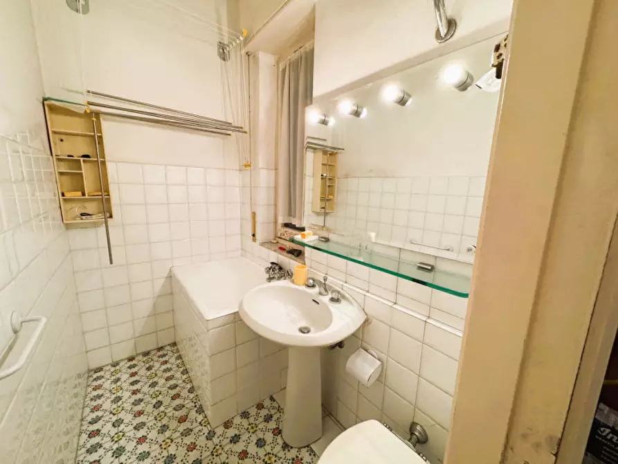 Immagine 15 di Appartamento in vendita  in Via Frugone a Santa Margherita Ligure