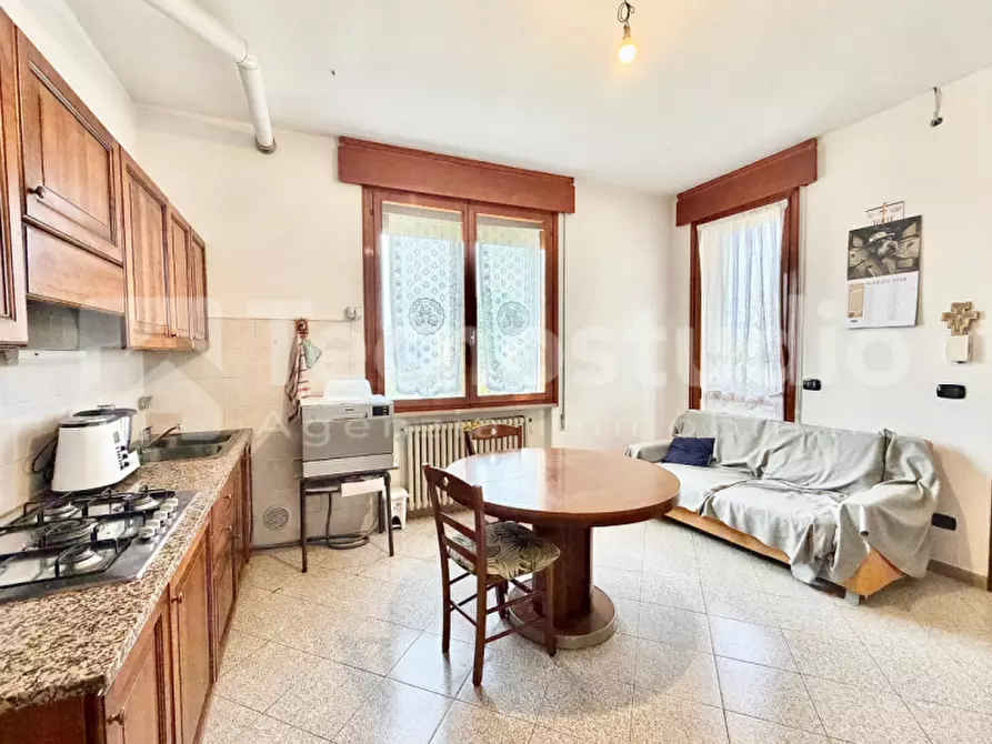 Immagine 5 di Casa indipendente in vendita  in Via Decio Corubolo a Pressana