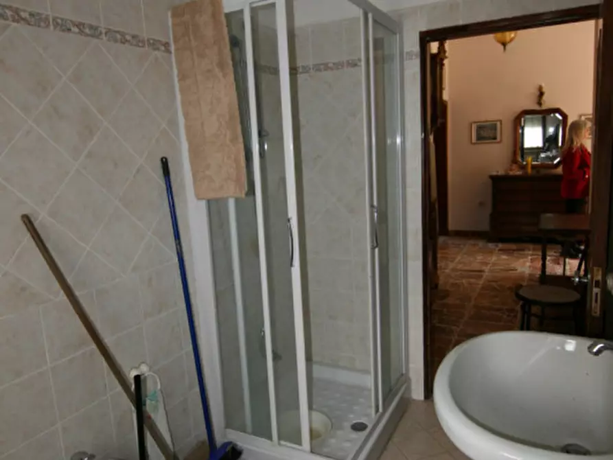 Immagine 17 di Casa indipendente in vendita  a Torrita Di Siena