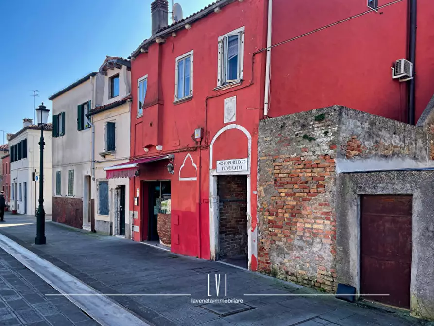 Immagine 9 di Negozio in vendita  in Rio Terà 14 a Venezia