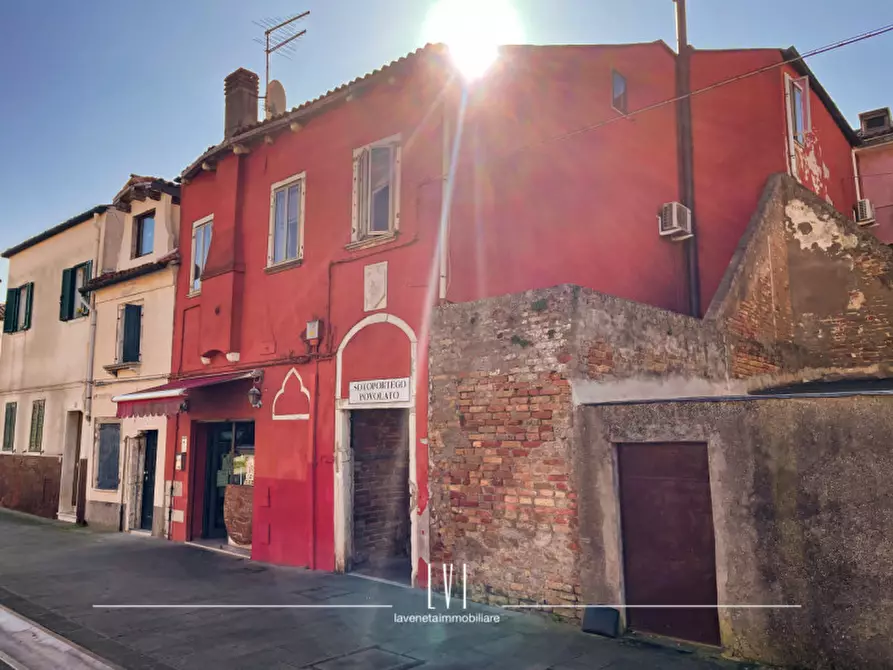 Immagine 10 di Negozio in vendita  in Rio Terà 14 a Venezia
