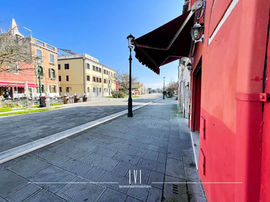 Immagine 12 di Negozio in vendita  in Rio Terà 14 a Venezia