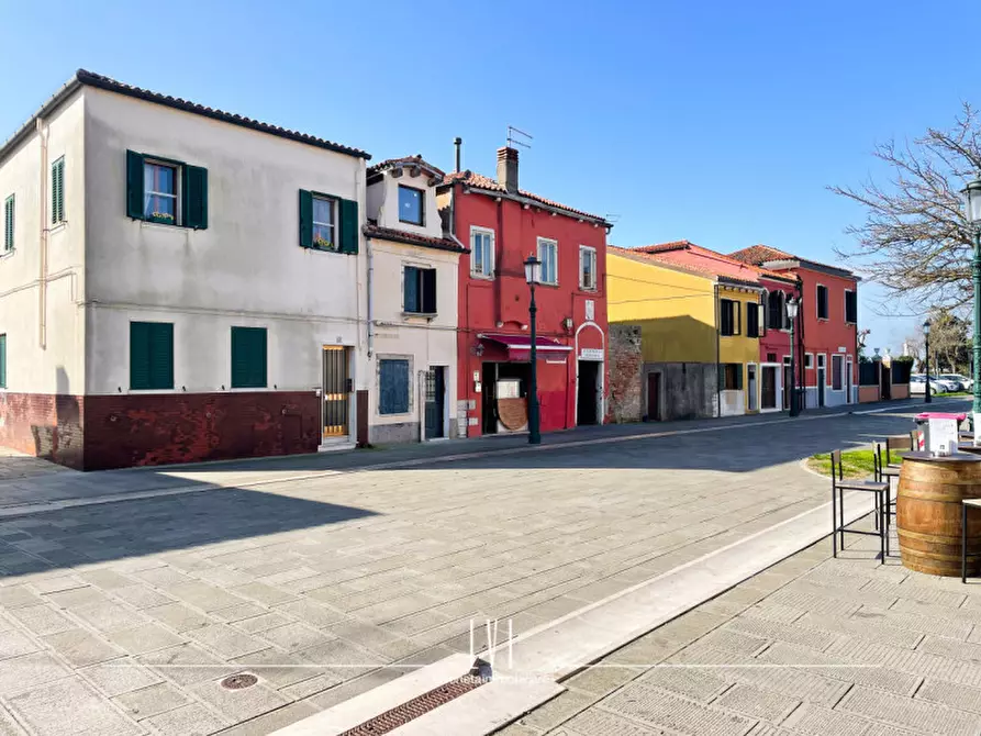 Immagine 15 di Negozio in vendita  in Rio Terà 14 a Venezia