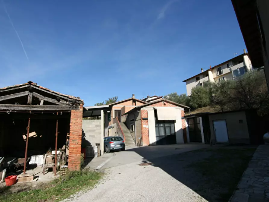 Immagine 12 di Rustico / casale in vendita  a Sinalunga
