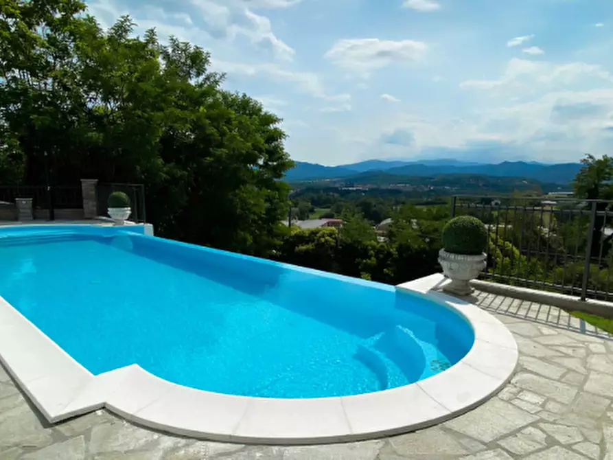 Immagine 1 di Rustico / casale in vendita  a Lucignano