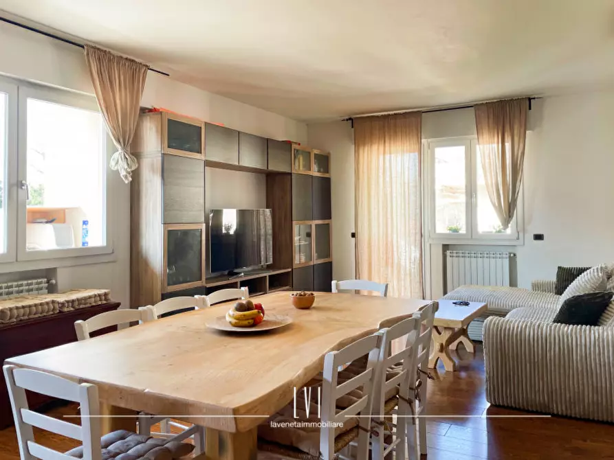 Immagine 12 di Appartamento in vendita  in Via Antoniotto Usodimare a Venezia