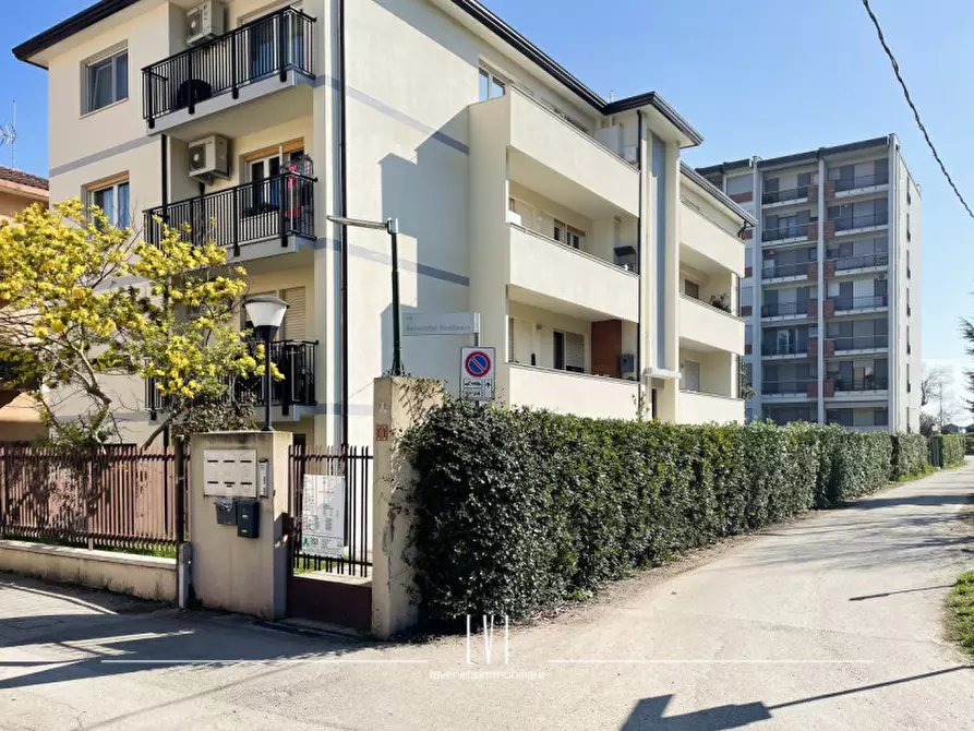 Immagine 37 di Appartamento in vendita  in Via Antoniotto Usodimare a Venezia