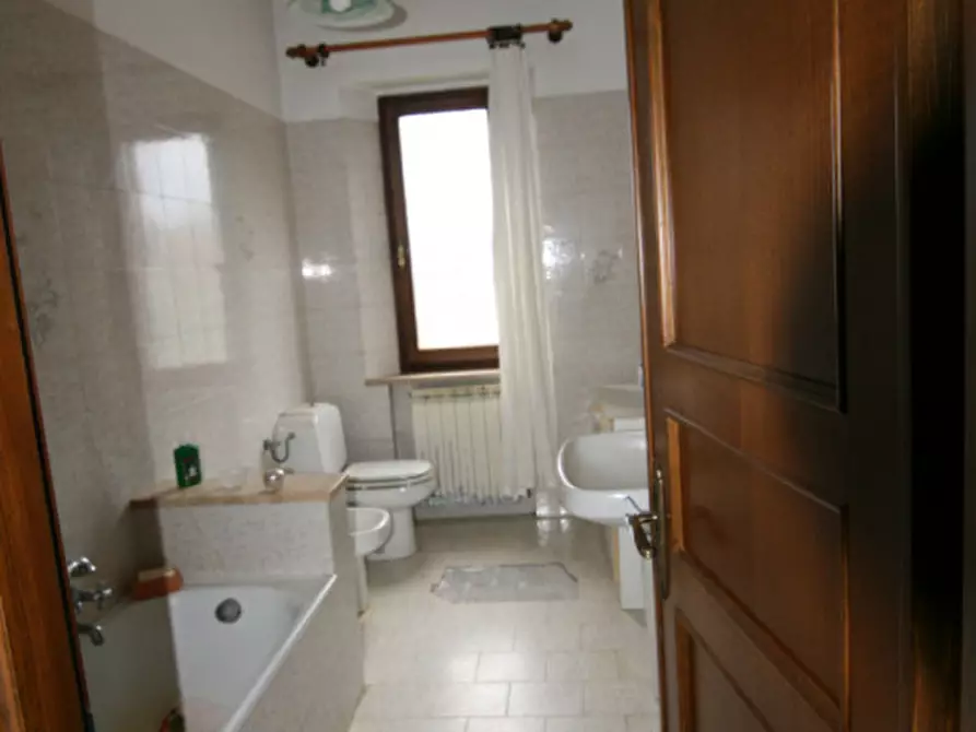 Immagine 27 di Casa indipendente in vendita  a Castiglione D'orcia