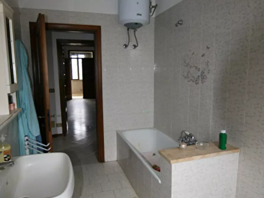 Immagine 29 di Casa indipendente in vendita  a Castiglione D'orcia