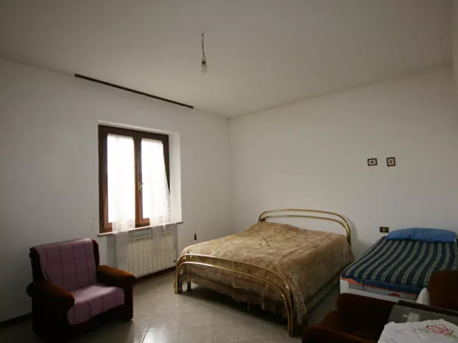 Immagine 32 di Casa indipendente in vendita  a Castiglione D'orcia