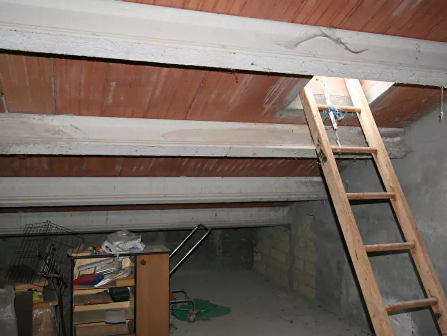 Immagine 43 di Casa indipendente in vendita  a Castiglione D'orcia