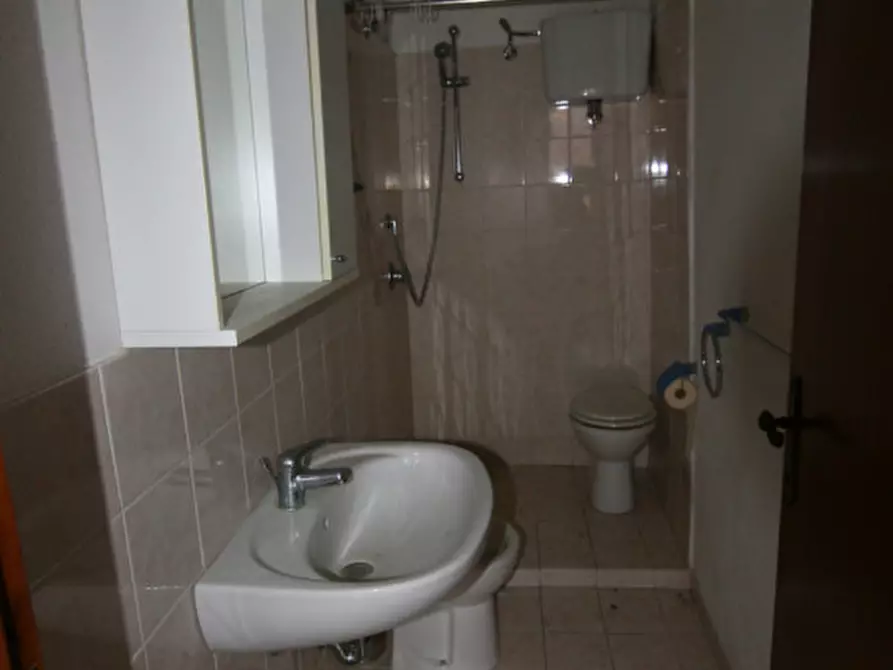 Immagine 10 di Casa indipendente in vendita  a Castiglione D'orcia