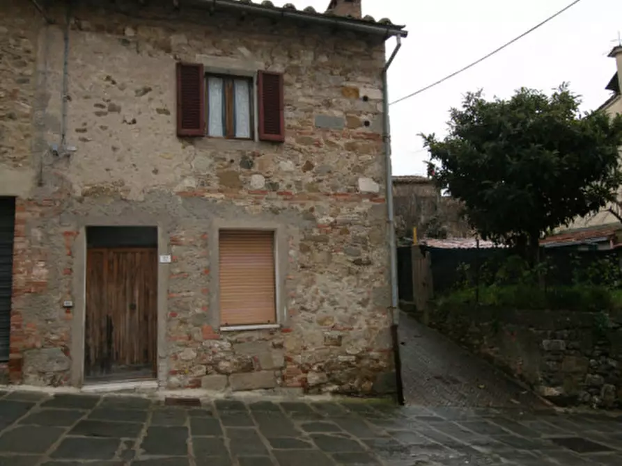 Immagine 1 di Casa indipendente in vendita  a Castiglione D'orcia