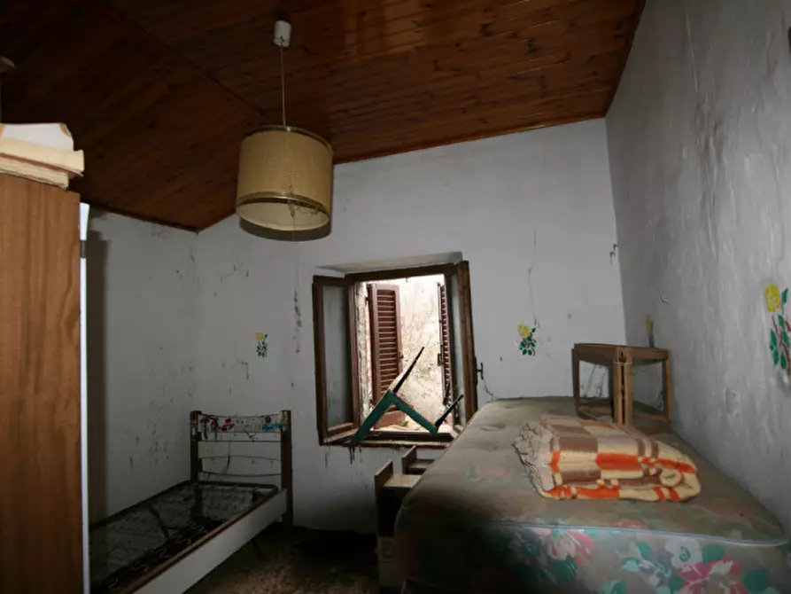 Immagine 18 di Casa indipendente in vendita  a Castiglione D'orcia