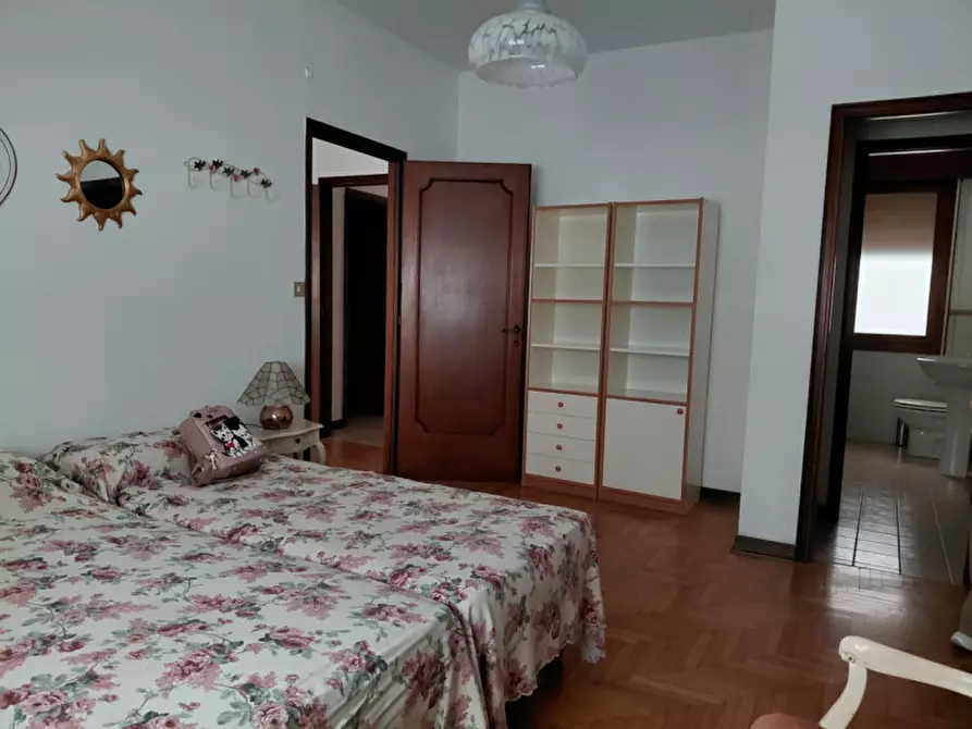 Immagine 4 di Appartamento in vendita  in Riviera Businello a Padova