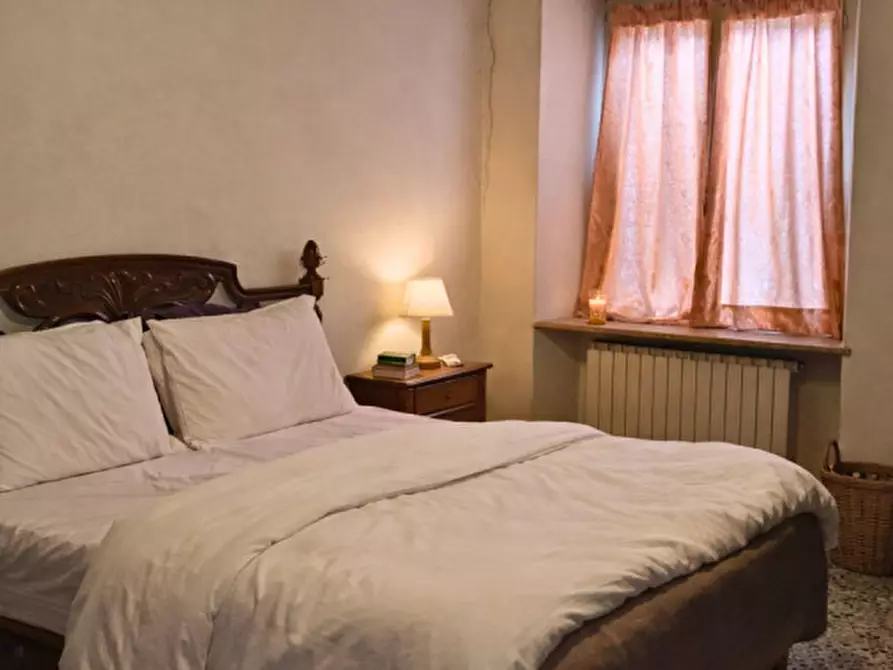 Immagine 11 di Rustico / casale in vendita  in via Costa a Fornovo Di Taro