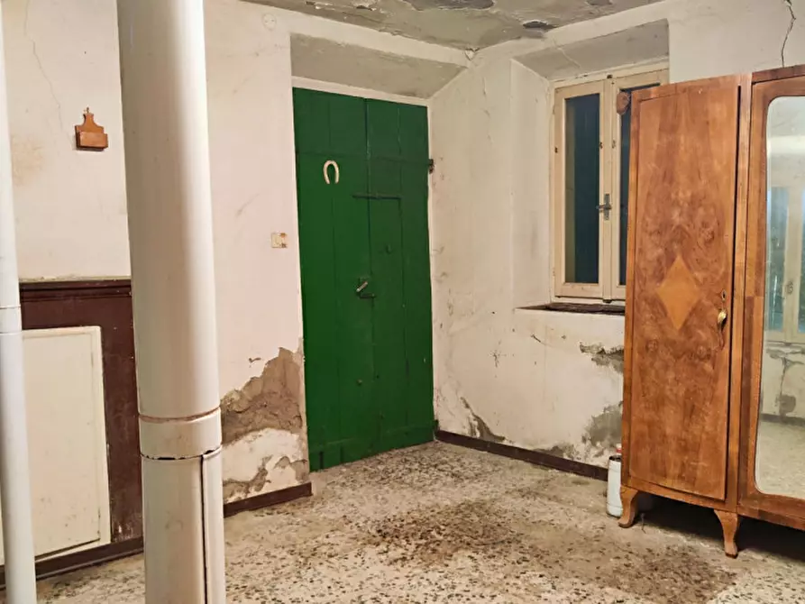 Immagine 16 di Rustico / casale in vendita  in via Costa a Fornovo Di Taro