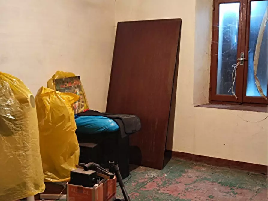 Immagine 19 di Rustico / casale in vendita  in via Costa a Fornovo Di Taro