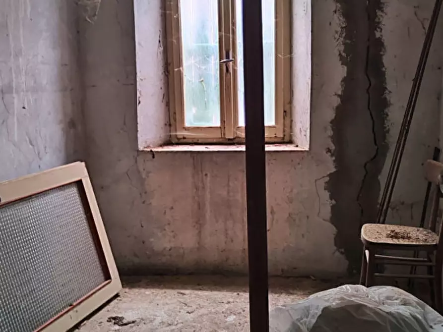 Immagine 22 di Rustico / casale in vendita  in via Costa a Fornovo Di Taro