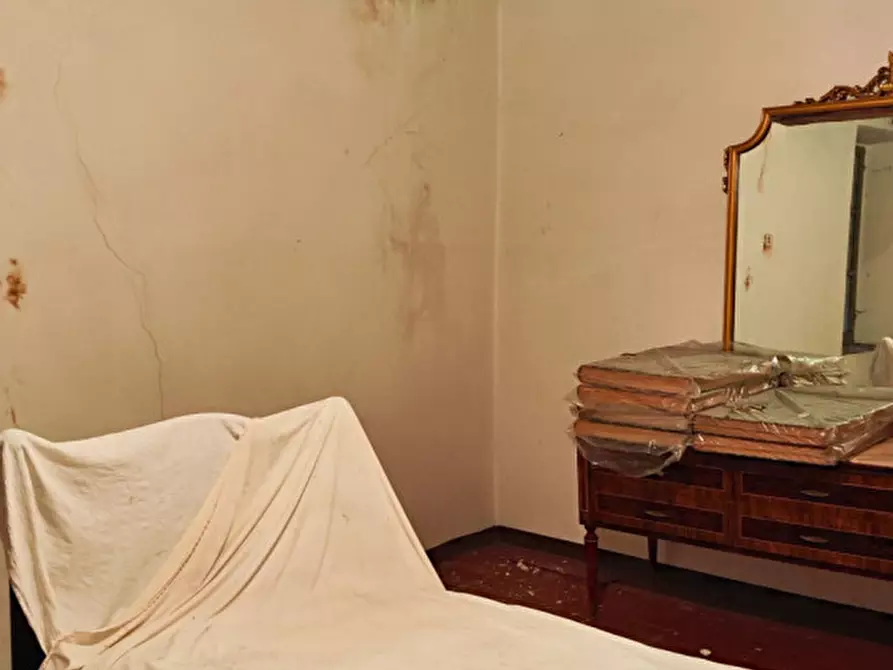 Immagine 24 di Rustico / casale in vendita  in via Costa a Fornovo Di Taro