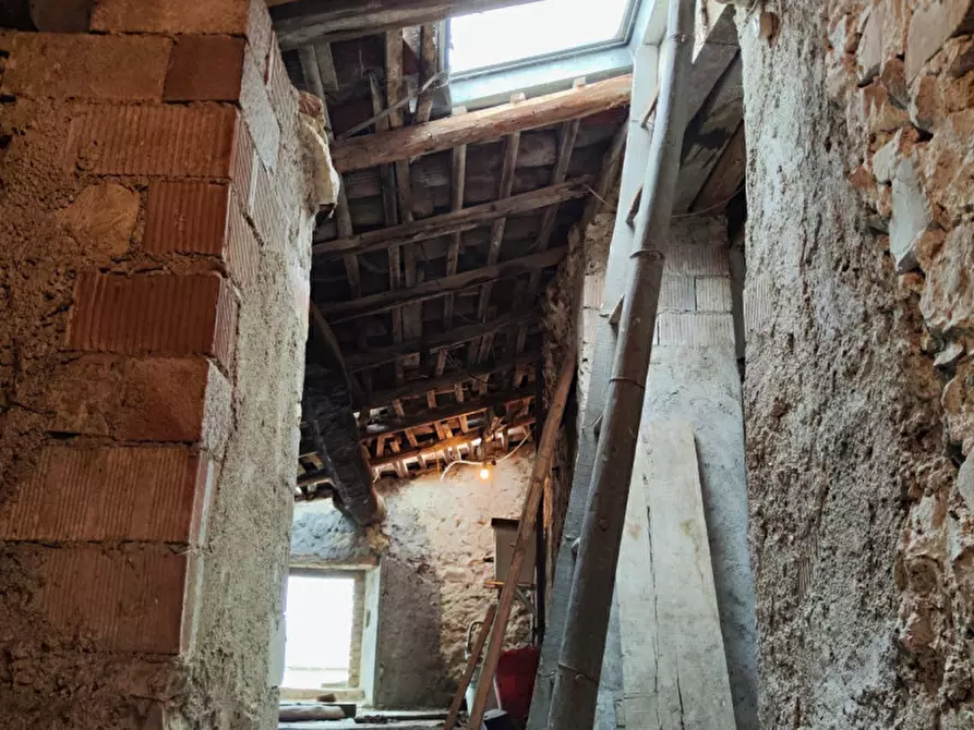 Immagine 28 di Rustico / casale in vendita  in via Costa a Fornovo Di Taro