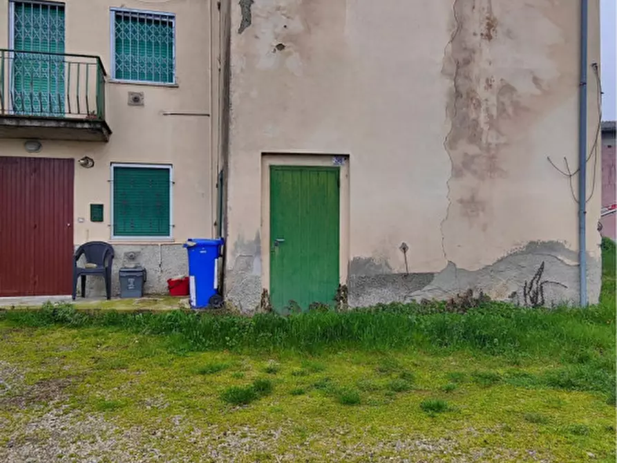 Immagine 34 di Rustico / casale in vendita  in via Costa a Fornovo Di Taro