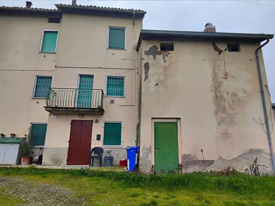 Immagine 35 di Rustico / casale in vendita  in via Costa a Fornovo Di Taro