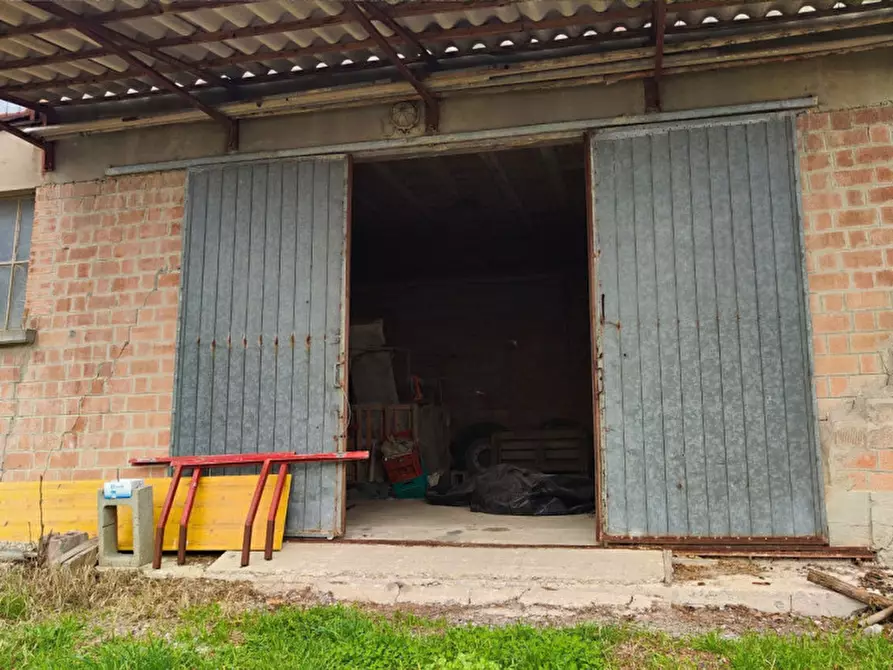 Immagine 51 di Rustico / casale in vendita  in via Costa a Fornovo Di Taro