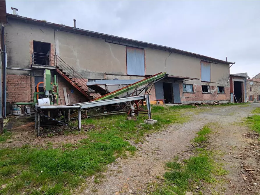 Immagine 54 di Rustico / casale in vendita  in via Costa a Fornovo Di Taro