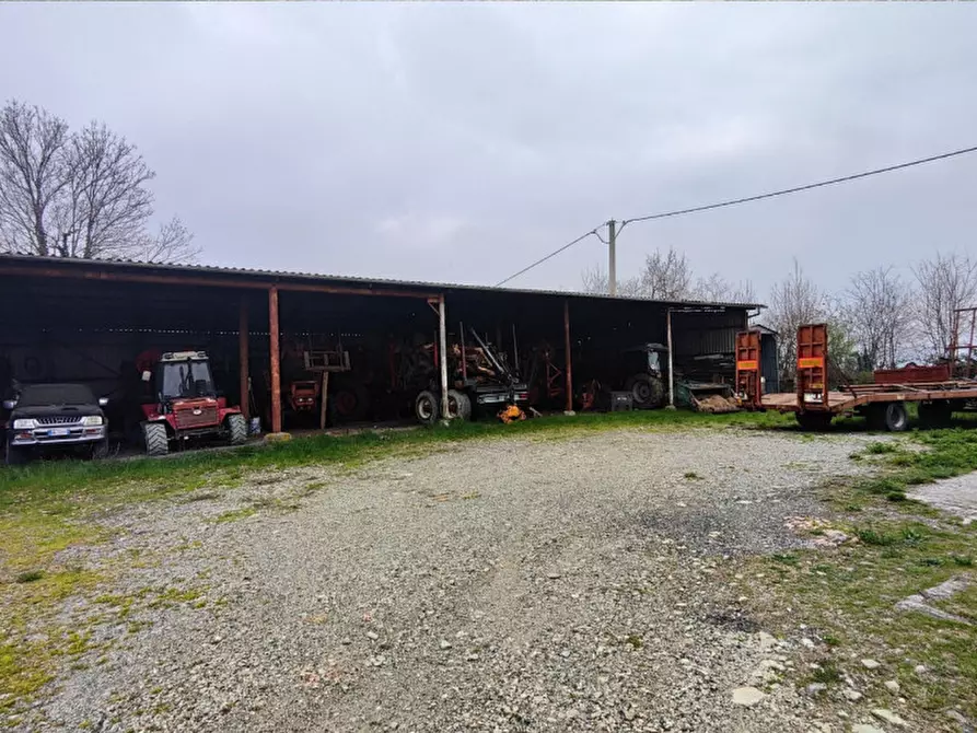 Immagine 55 di Rustico / casale in vendita  in via Costa a Fornovo Di Taro