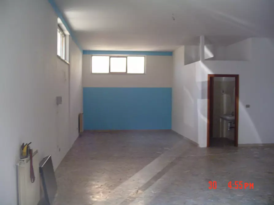 Immagine 1 di Attività commerciale in vendita  in Via Matrino a Pescara