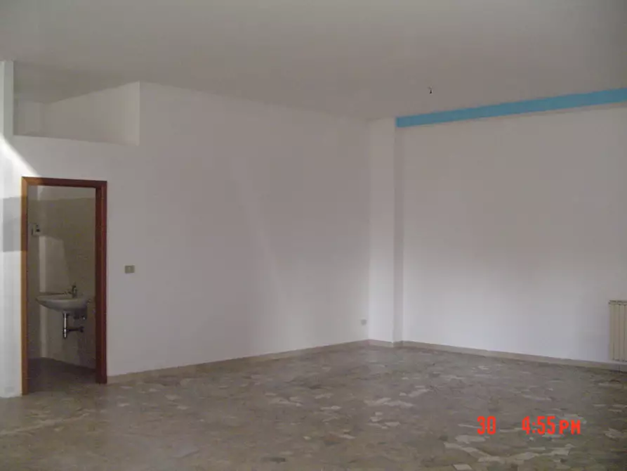 Immagine 2 di Attività commerciale in vendita  in Via Matrino a Pescara