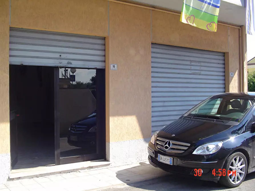 Immagine 8 di Attività commerciale in vendita  in Via Matrino a Pescara