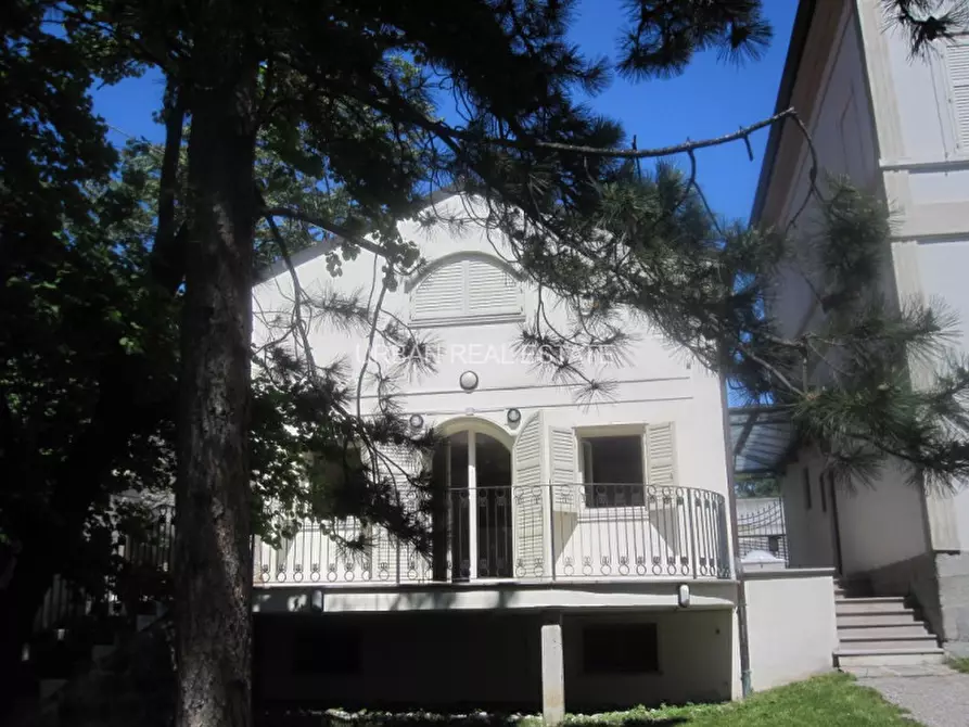 Immagine 3 di Casa indipendente in affitto  in Via Combi 1 a Trieste