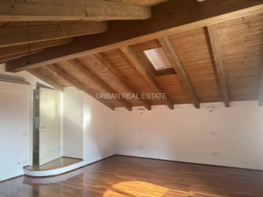 Immagine 11 di Casa indipendente in affitto  in Via Combi 1 a Trieste