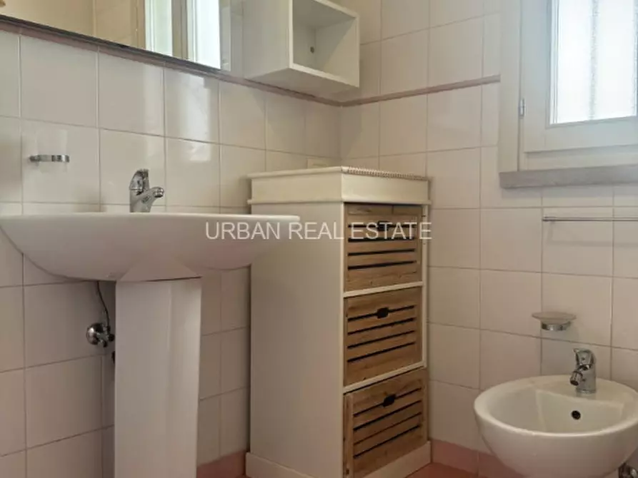 Immagine 15 di Casa indipendente in affitto  in Via Combi 1 a Trieste