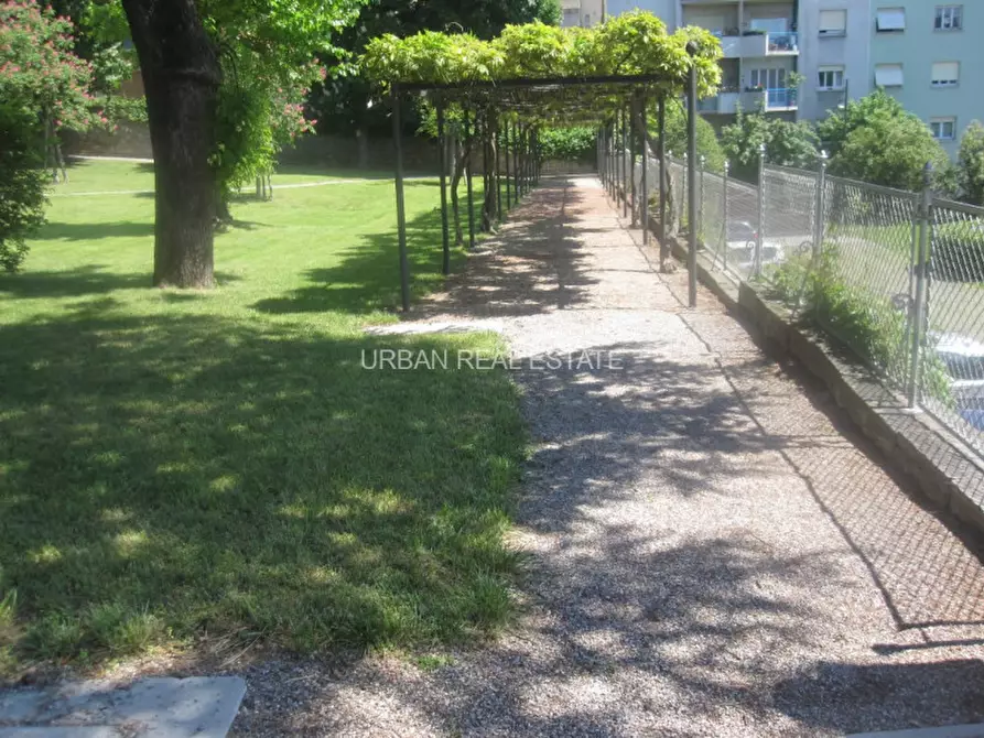 Immagine 25 di Casa indipendente in affitto  in Via Combi 1 a Trieste