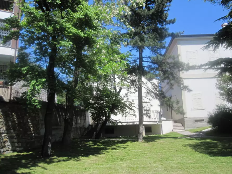 Immagine 26 di Casa indipendente in affitto  in Via Combi 1 a Trieste