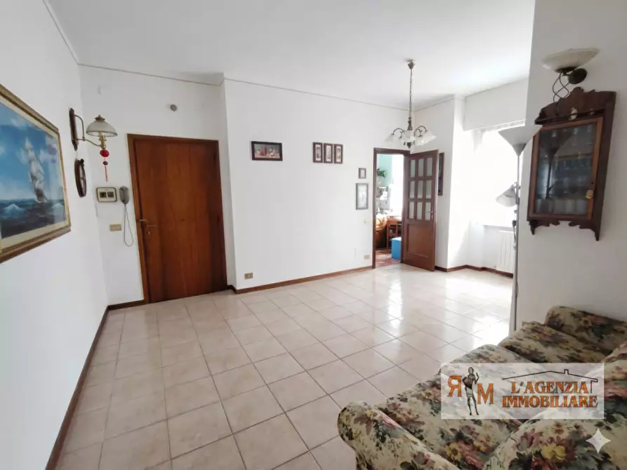 Immagine 9 di Appartamento in vendita  in Piazza Vincenzo Cuoco a Terni