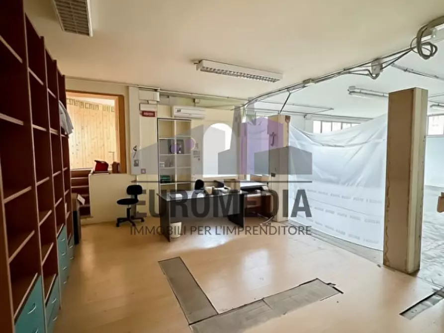 Immagine 4 di Capannone industriale in affitto  in Via Degli Alpini a Chiampo