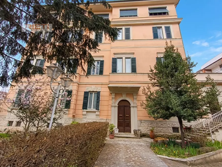 Immagine 1 di Appartamento in vendita  in Viale Maraini a Rieti