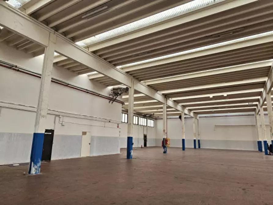 Immagine 1 di Capannone industriale in affitto  in Via Regia a Vigonza